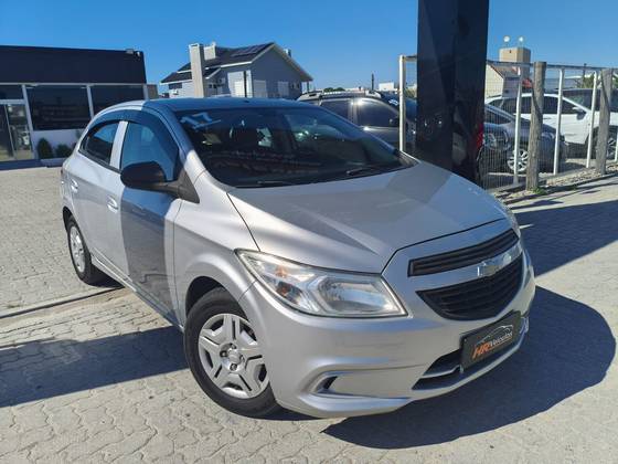 CHEVROLET ONIX 1.0 MPFI JOY 8V FLEX 4P MANUAL CHEVROLET ONIX 1.0 MPFI JOY 8V FLEX 4P MANUAL